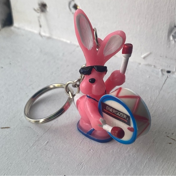 Vintage Energizer Pink Bunny Keychain - Picture 3 of 6